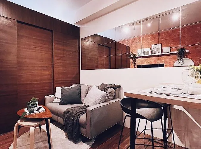 Makati Cosy L Couples Families L 500mbps Wifi